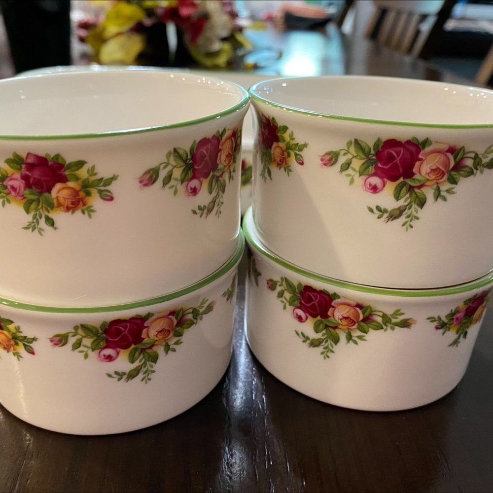 Royal Albert Old Country Roses Ramekin Set of 4 ( NEW)